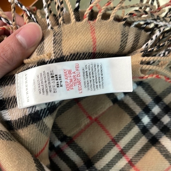 Authentic Burberry baby blanket - Picture 4 of 4